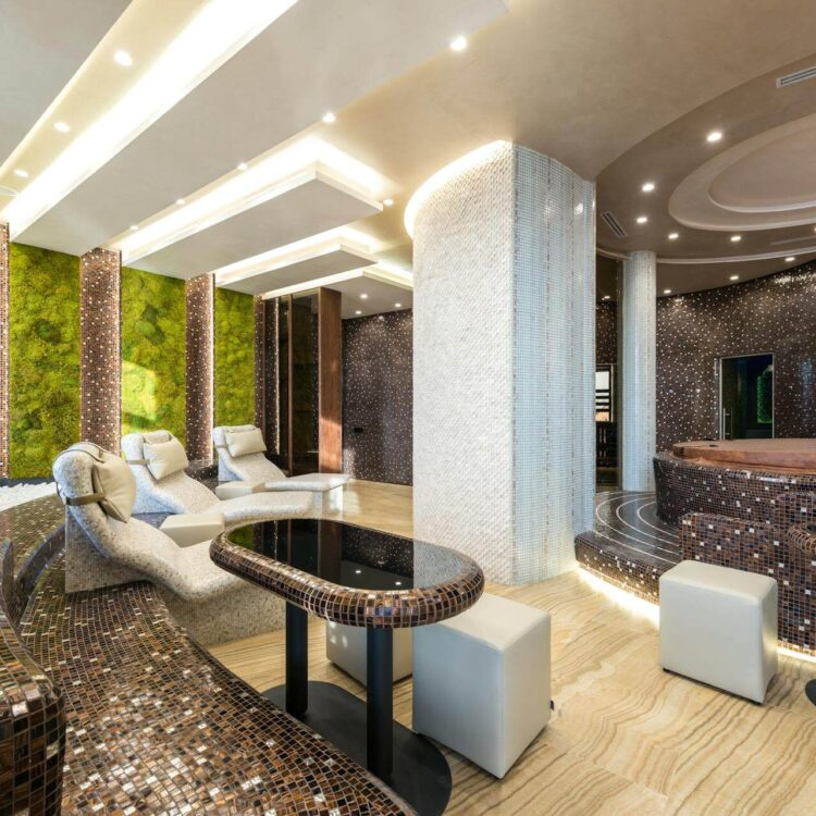 MR Realtor | Palais Royale